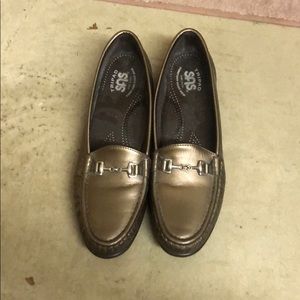 women’s loafers